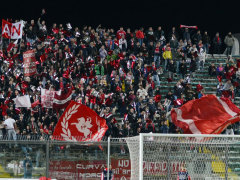 curva Ancona contro Lucchese