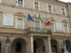 San Severino Marche: il municipio. Foto di Carlo Leone per MacerataNotizie.it