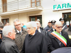 Sergio Mattarella ad Ussita dopo il terremoto del 30 ottobre 2016