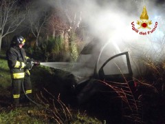 Incendio automobile a Jesi