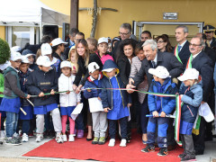 L'inaugurazione della scuola di Arquata del Tronto "Lo Specchio dei Tempi" con la neo commissaria alla ricostruzione De Micheli e il sottosegretario Maria Elena Boschi