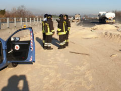 Tir perde carico frumento su A14