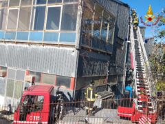 Incendio in un capannone di Osimo