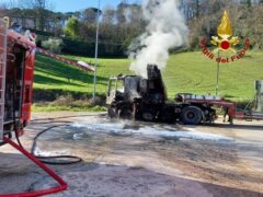 Incendio di un autocarro a Tolentino