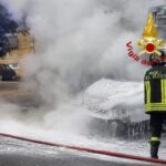 Furgone in fiamme a Macerata